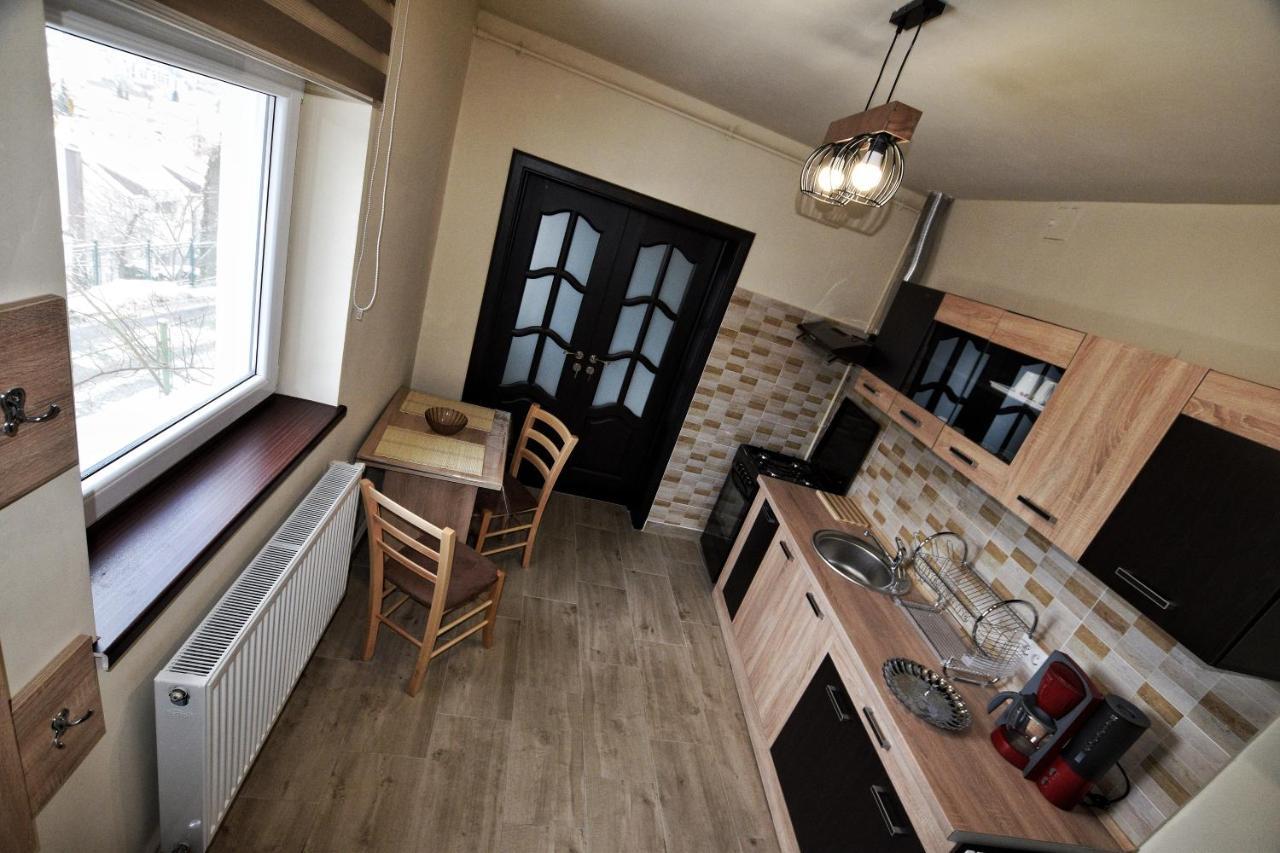 Flori'S Apartment Brasov Exterior photo